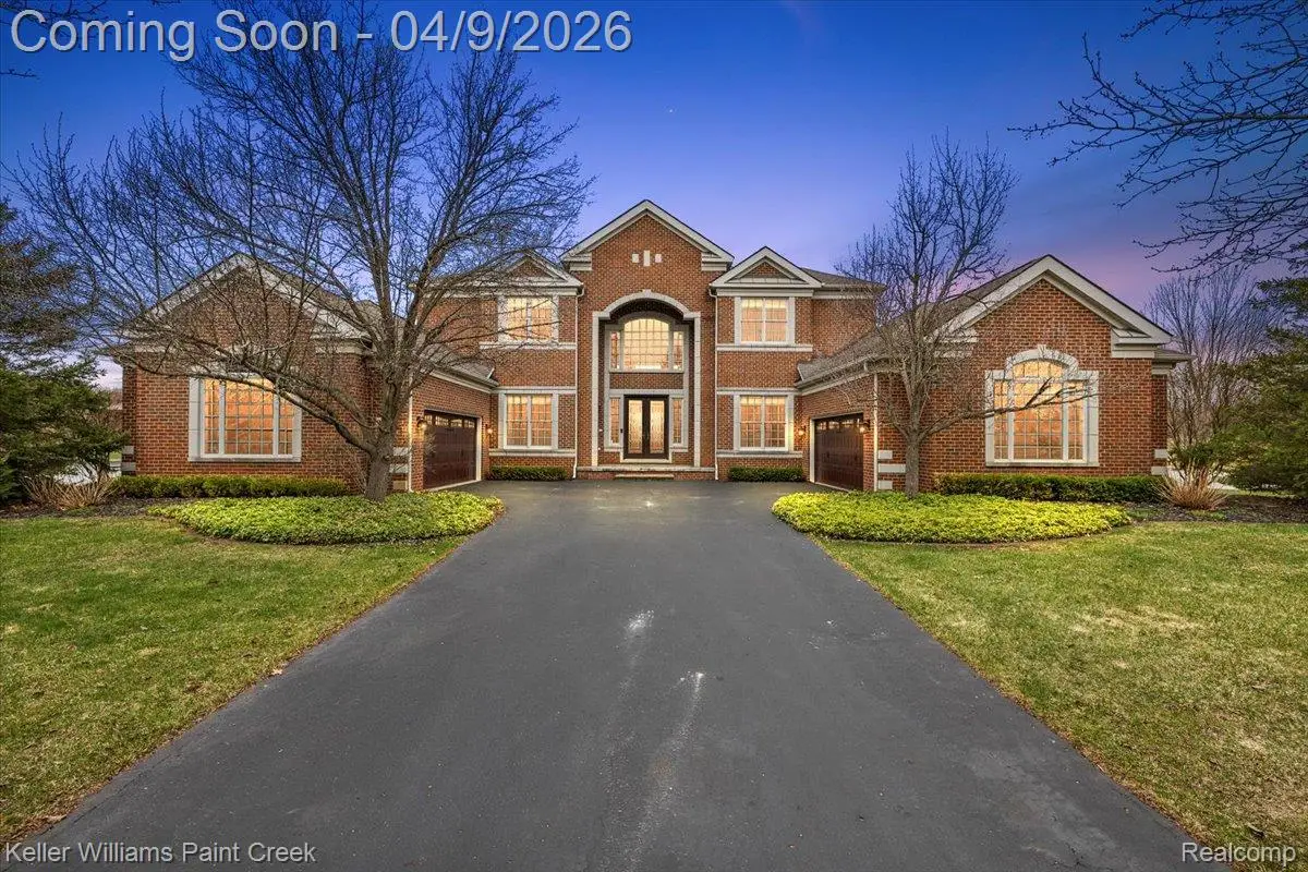 3878 S Shoreline Drive, Milford, MI 48381 - #1