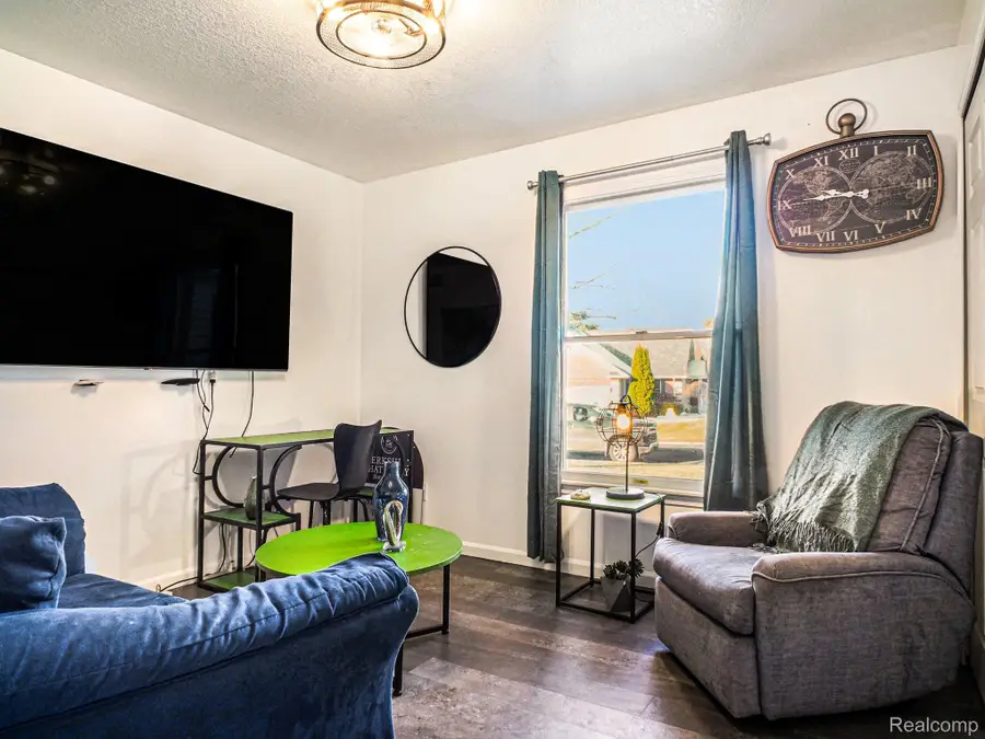 4086 Squire Hill Drive, Flushing, MI 48433 - #3