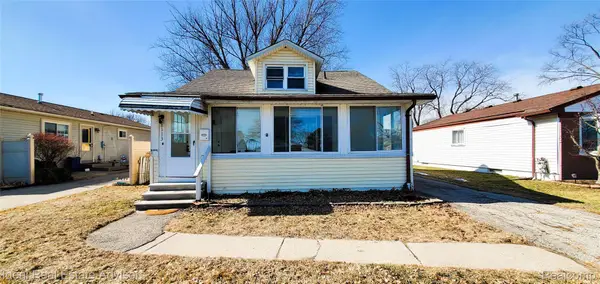 28113 Florence Street, StClairShores, MI 48081