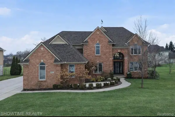 4157 Springbrook Drive, SterlingHeights, MI 48314