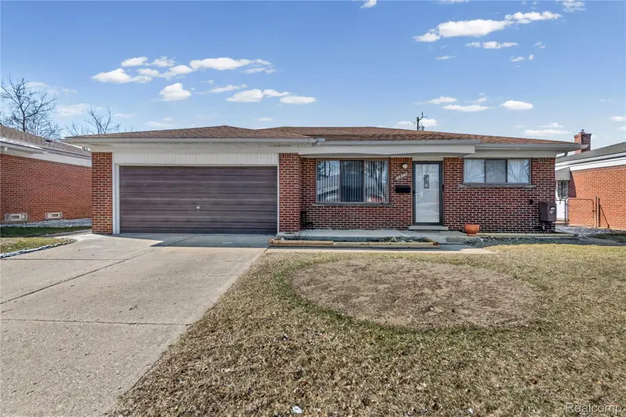 26201 Warner Avenue, Warren, MI 48091 - #3