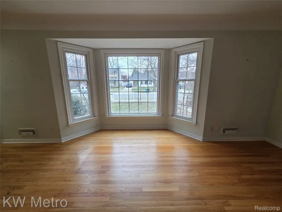 1526 Sycamore Avenue, Royal Oak, MI 48073 - #2