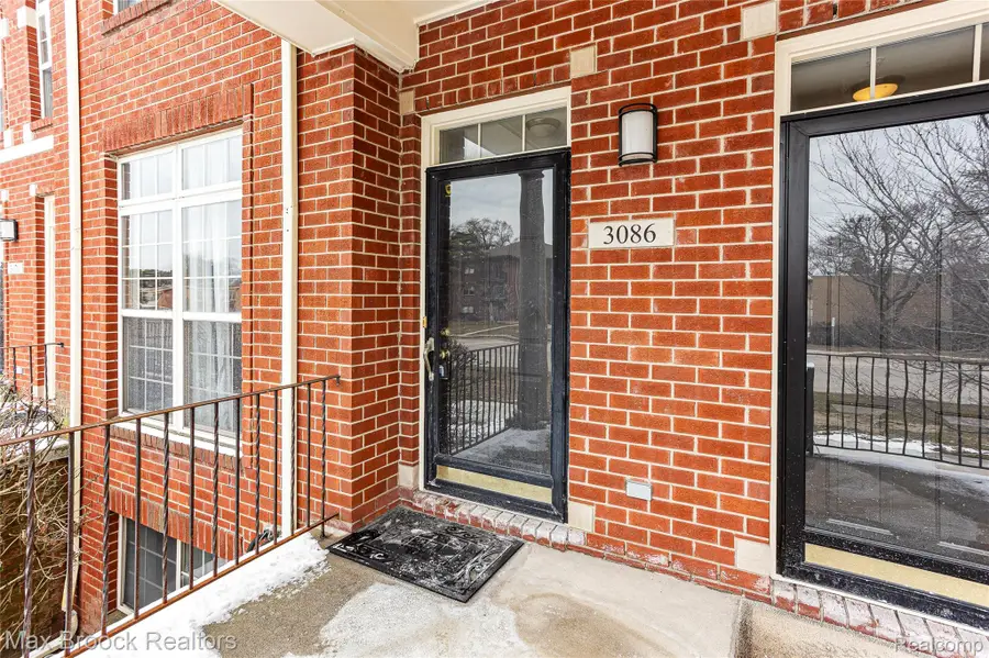 3086 Camden Drive, Troy, MI 48084 - #2