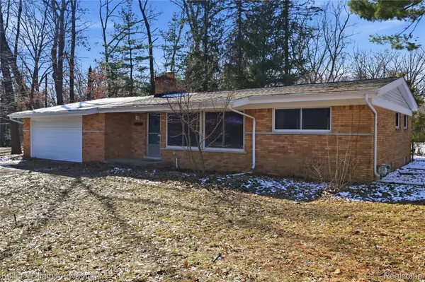 52433 Ihla Street, Utica, MI 48316