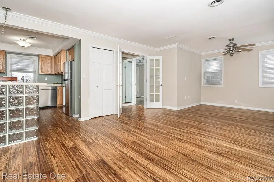 8955 Maplewood Avenue, Clarkston, MI 48348 - #3