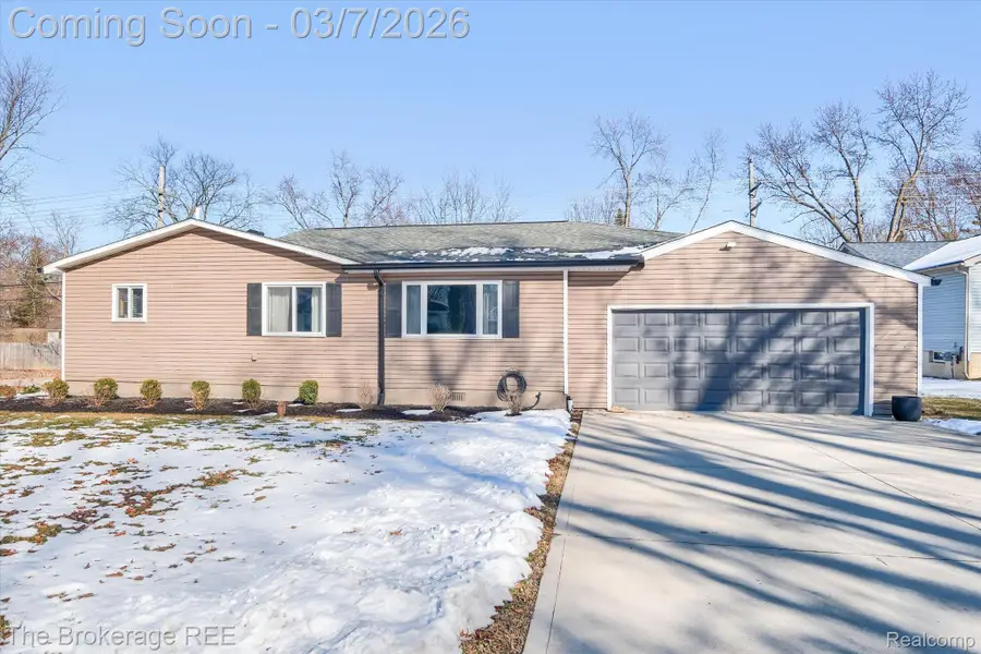 4405 Green Lake Road, West Bloomfield, MI 48323 - #3