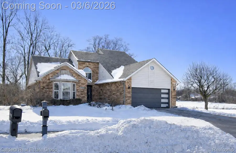 12838 Rolling Brook Court, Sterling Heights, MI 48313 - #2