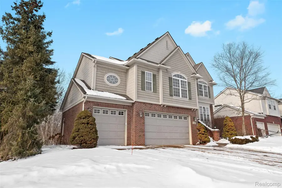 49681 S Glacier, Northville, MI 48168 - #2