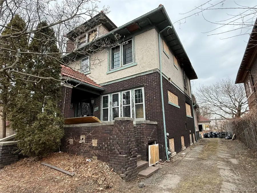 649 E Boston Boulevard, Detroit, MI 48202 - #2