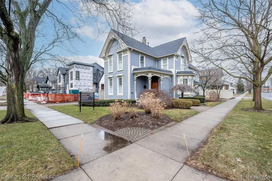 302 W 3rd Street, Rochester, MI 48307 - #3