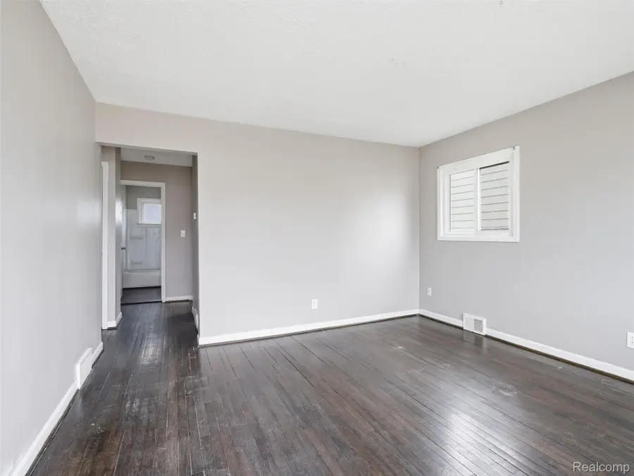 12832 Sherman Avenue, Warren, MI 48089 - #3