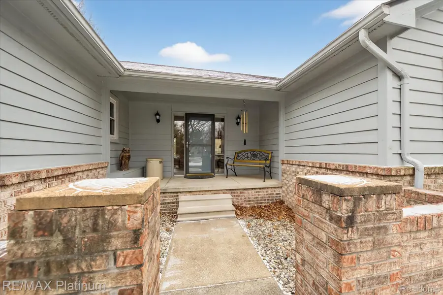 10696 Parker Court, Green Oak, MI 48178 - #2