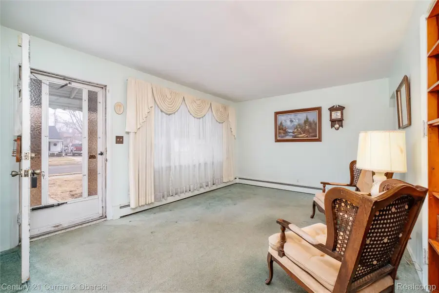 26304 Barnes Street, Roseville, MI 48066 - #2