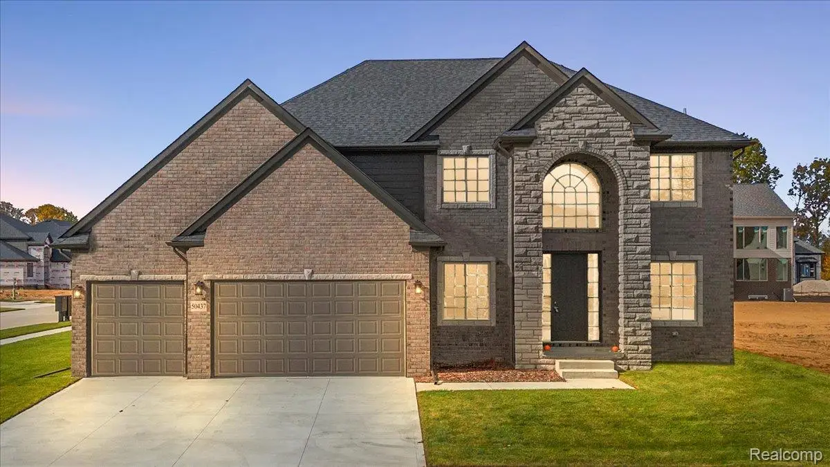 50437 Mistwood Drive, Macomb, MI 48042 - #1