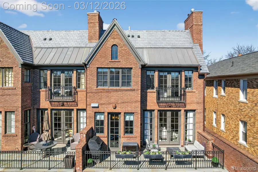 277 W Brown Street, Birmingham, MI 48009 - #3