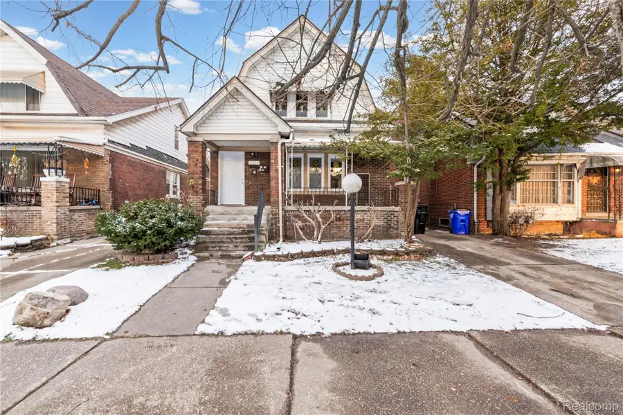 5856 Barrett Street, Detroit, MI 48213 - #2