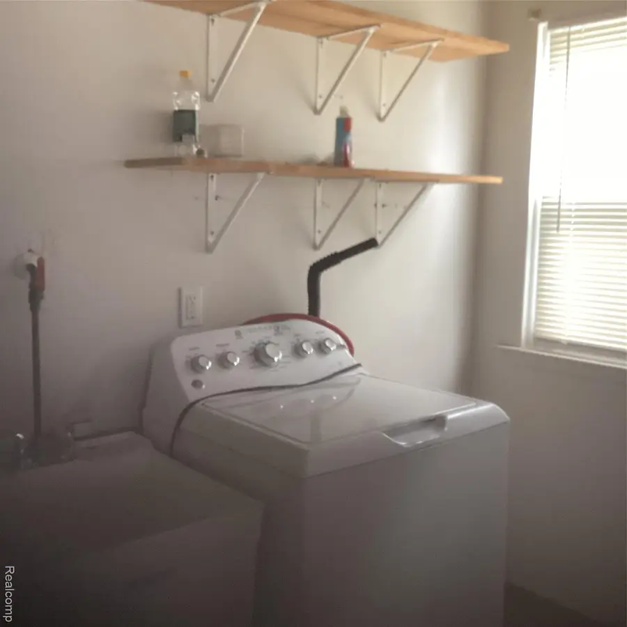 19910 Seminole, Redford, MI 48240 - #3