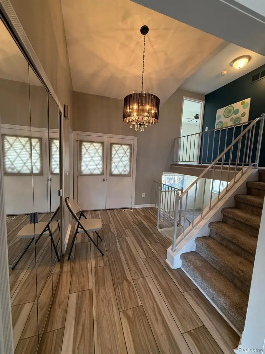 35826 Foothill Drive, Sterling Heights, MI 48312 - #3