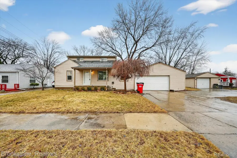 26427 Beaconsfield Street, Roseville, MI 48066 - #3