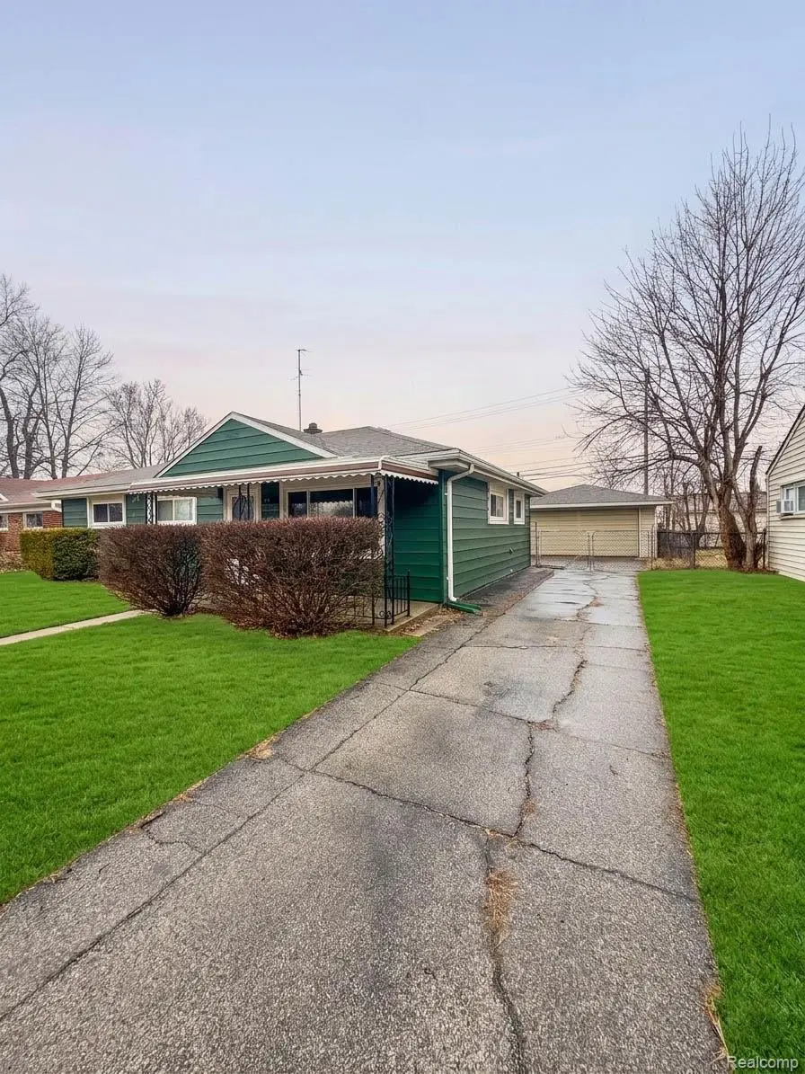 26629 Margaret Street, Roseville, MI 48066 - #2