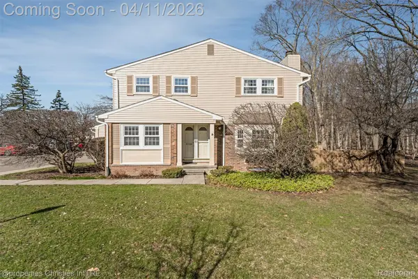 1476 Brentwood Drive, Troy, MI 48098