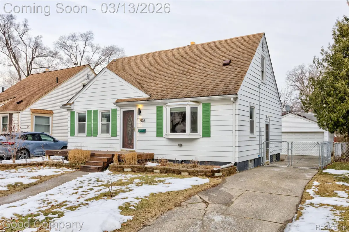 706 N Vermont Avenue, Royal Oak, MI 48067 - #1