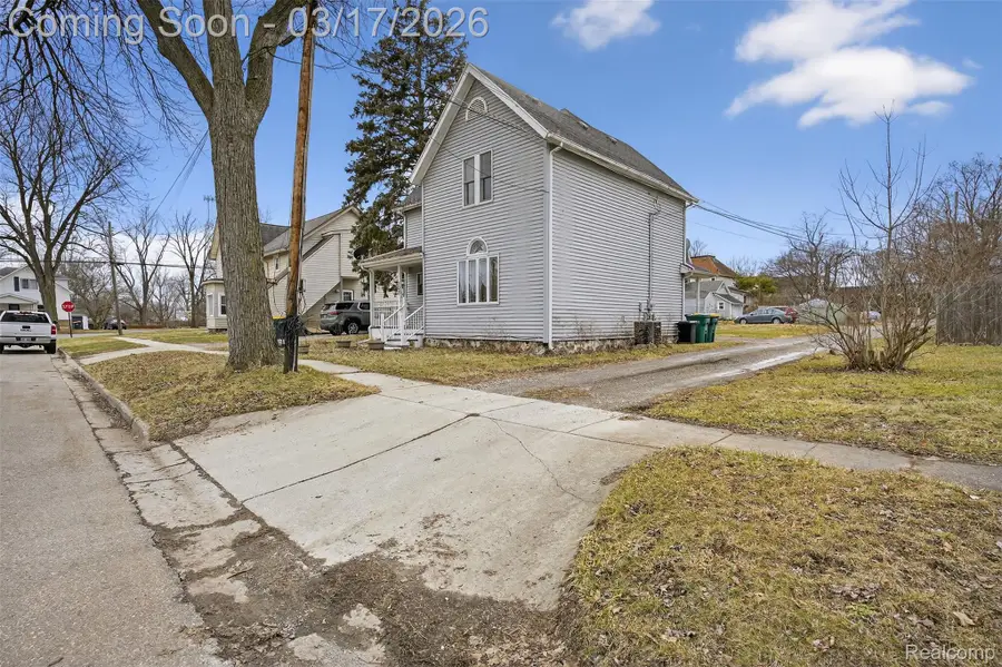 103 N Mackinaw Street, Durand, MI 48429 - #2