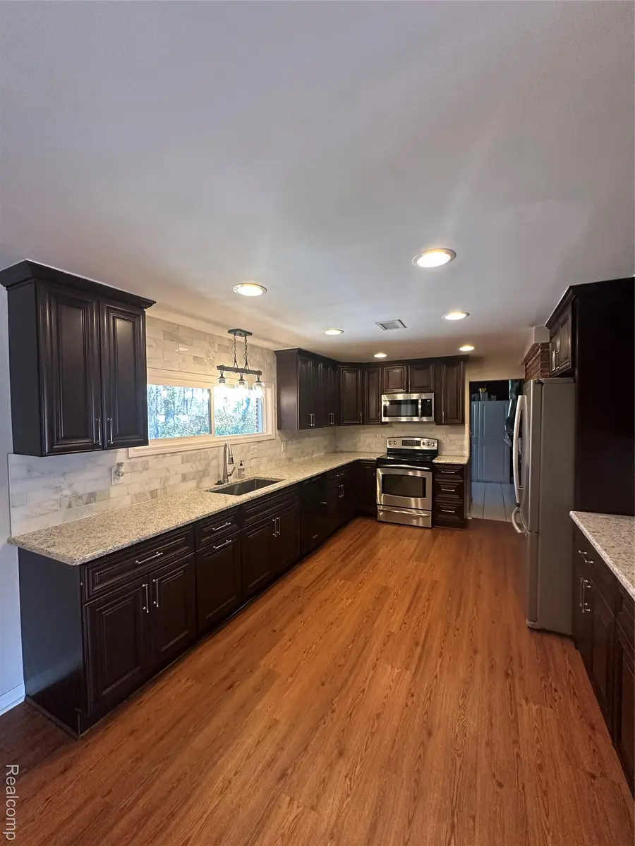 3501 Denson Drive, Sterling Heights, MI 48310 - #3