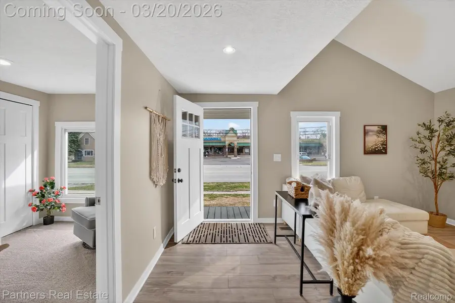 718 W Grand River Avenue, Williamston, MI 48895 - #3