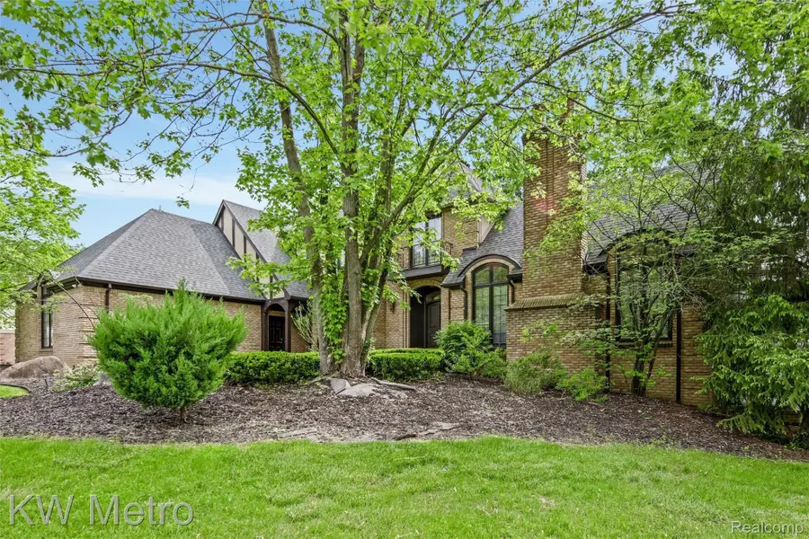 2863 Meadowood Lane, Bloomfield, MI 48302 - #2