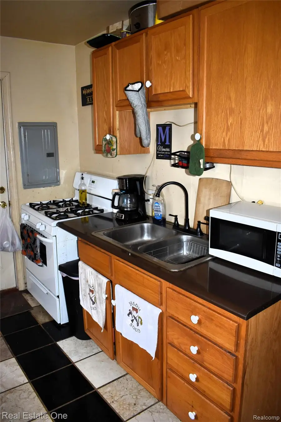 11319 Sherman Avenue, Warren, MI 48089 - #3