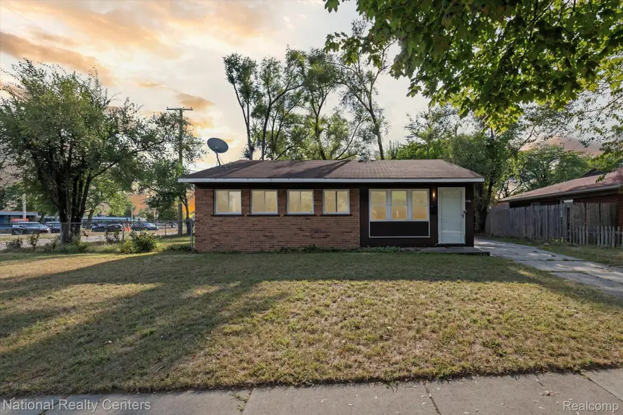 21901 Sloman Street, Oak Park, MI 48237 - #2