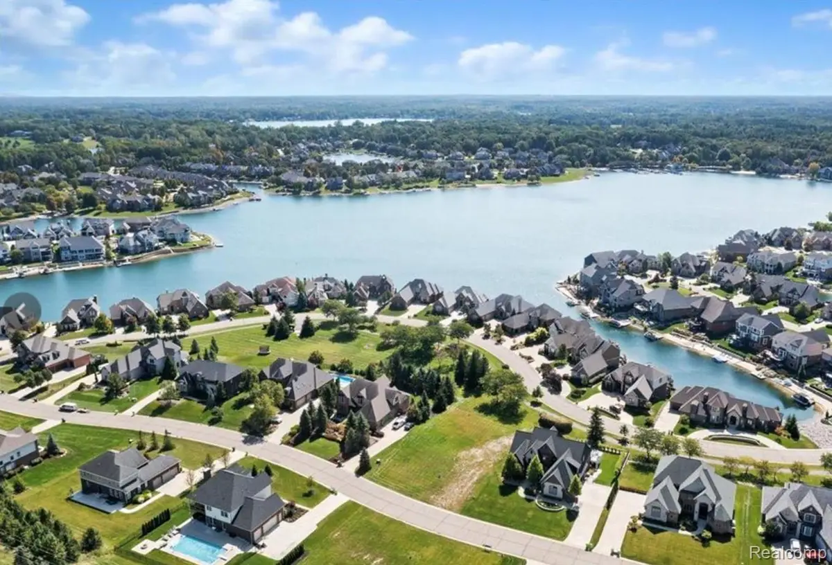 10539 Stoney Point Drive, Green Oak, MI 48178 - #1