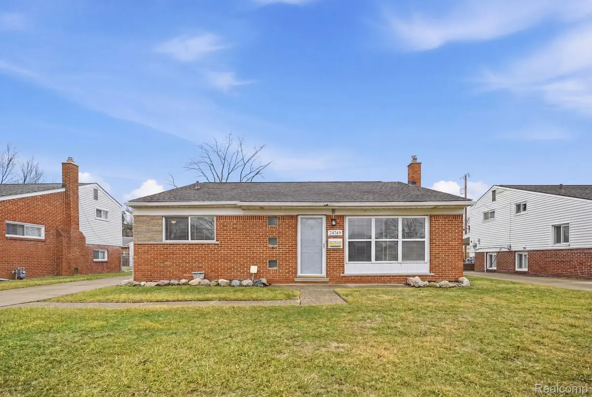 24749 Panama Avenue, Warren, MI 48091 - #1