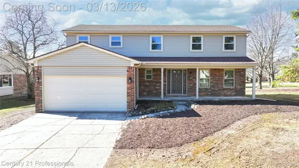 351 Coldiron Drive, RochesterHills, MI 48307