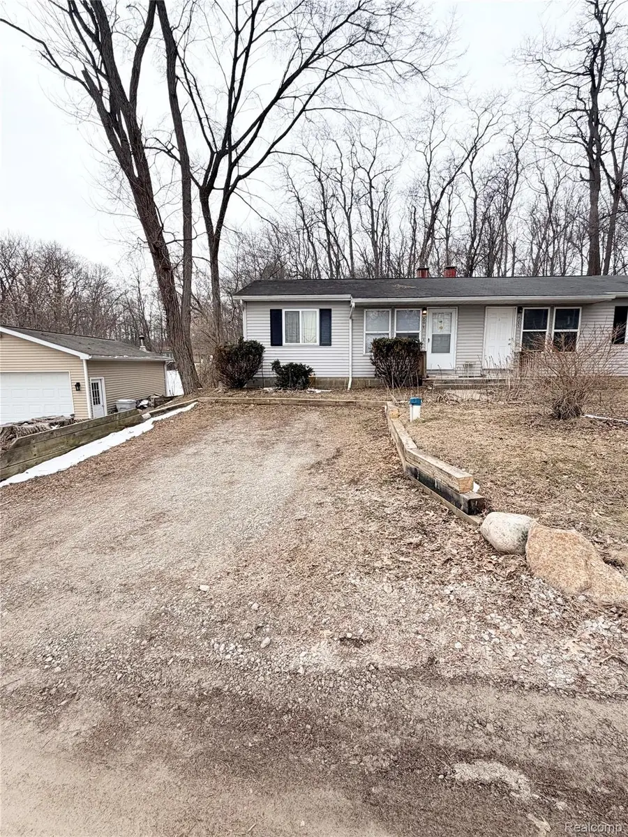 6279 Buckshore Drive Drive, Whitmore Lake, MI 48189 - #3