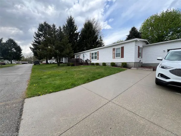 2211 Mark Street #69, Croswell, MI 48422