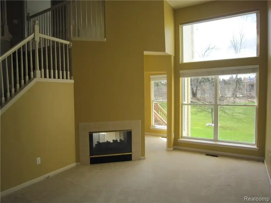 1069 Calpernia, Wixom, MI 48393 - #2