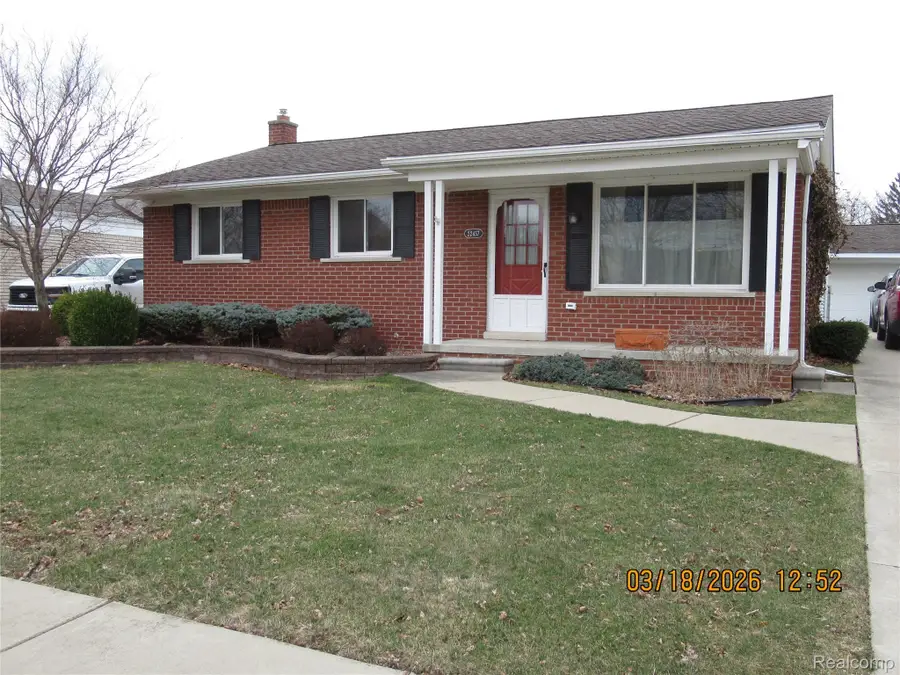 22457 Old Mill Court, Woodhaven, MI 48183 - #2