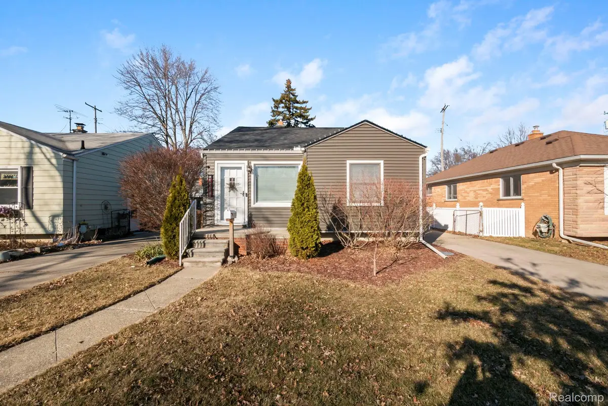 23021 California Street, Saint Clair Shores, MI 48080 - #1