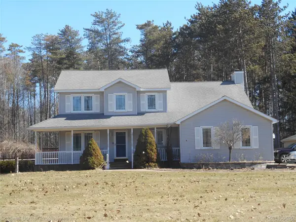 2704 Genny Ridge Drive, Lapeer, MI 48446