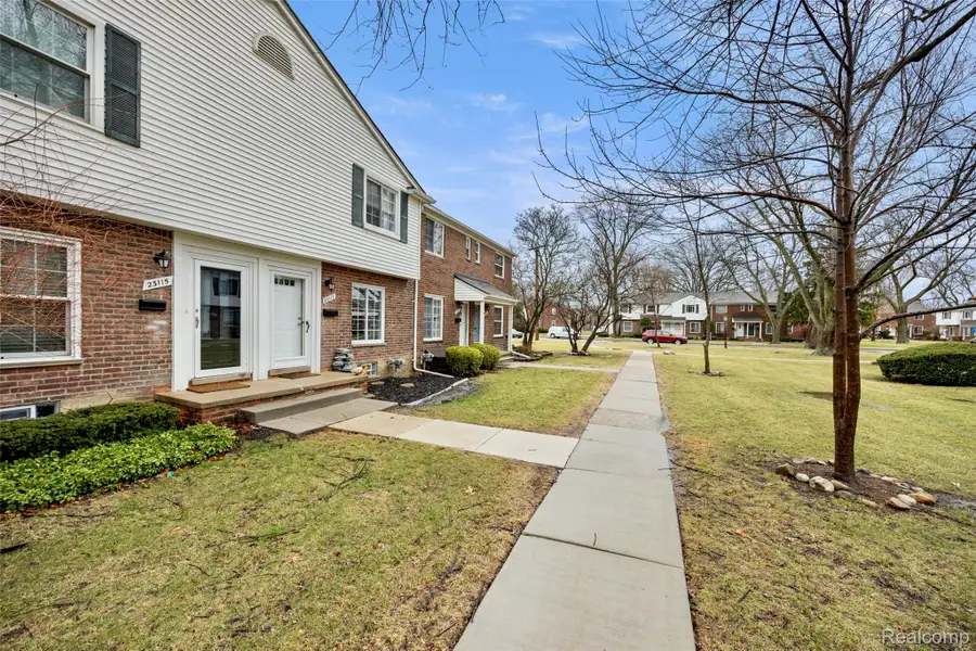 23117 Arthur Court, Saint Clair Shores, MI 48080 - #3