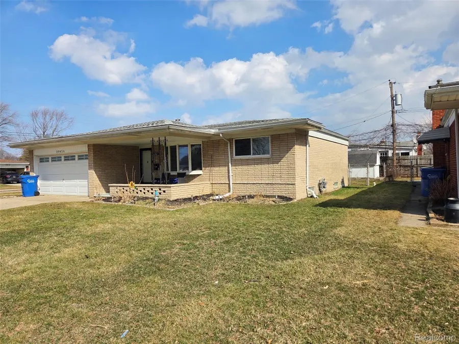30424 Kelsey Drive, Warren, MI 48092 - #2