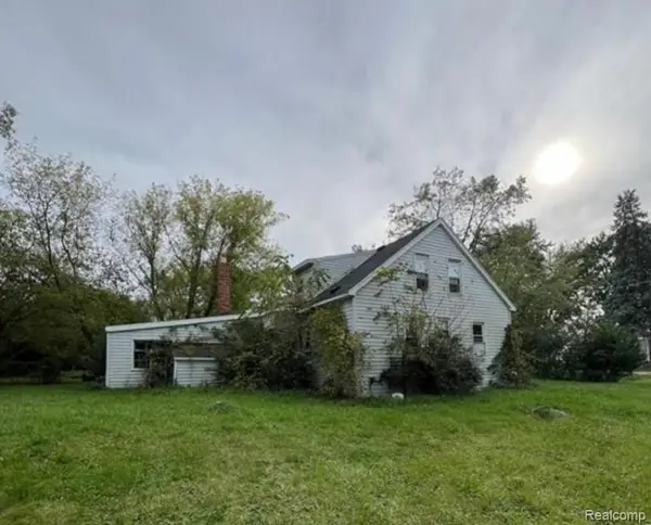 3193 Myrton Street, Burton, MI 48529