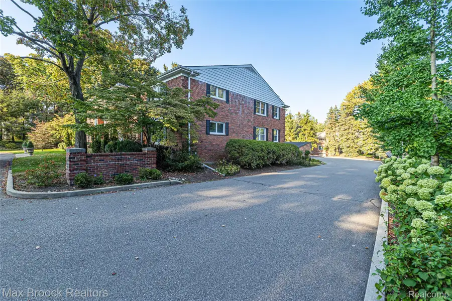 229 Barden Road, Bloomfield Hills, MI 48304 - #3