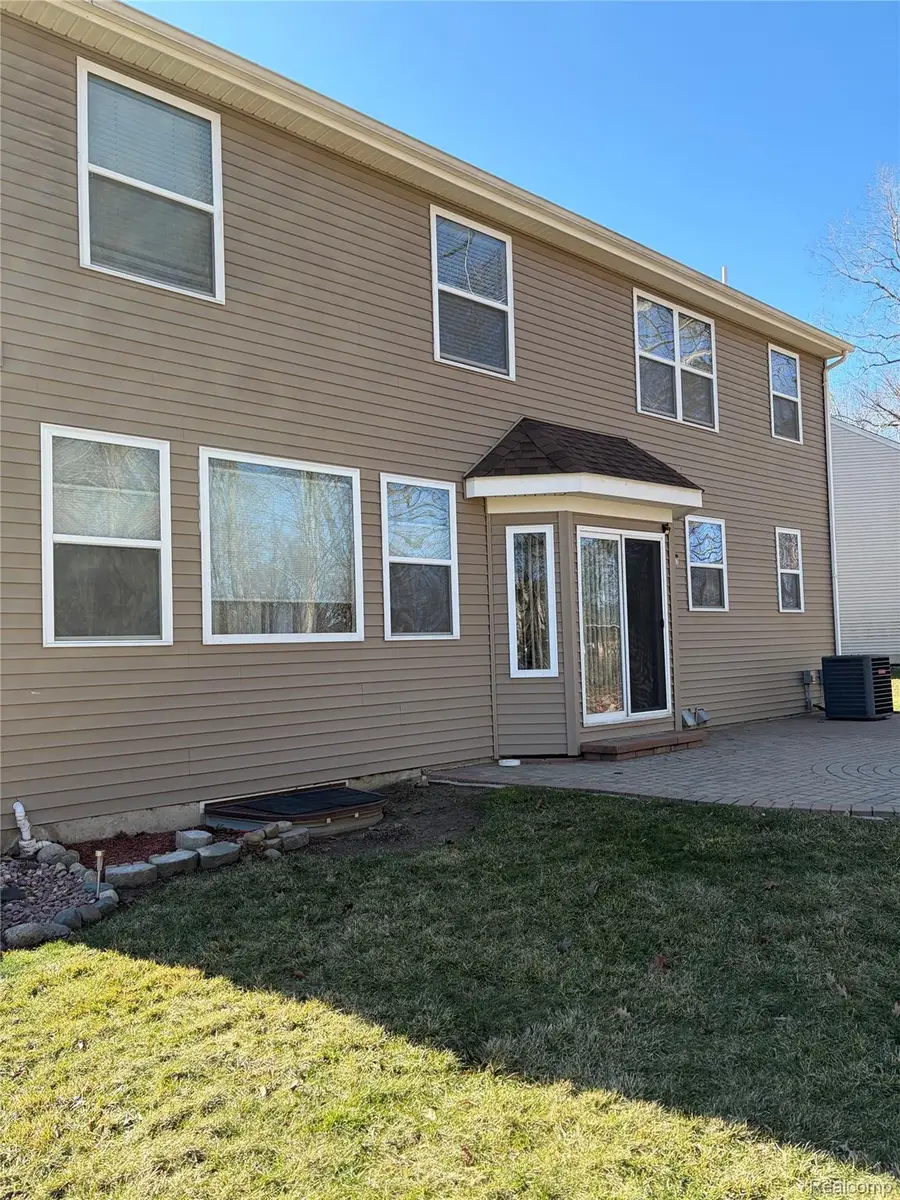 44265 Timberview Court, Belleville, MI 48111 - #3