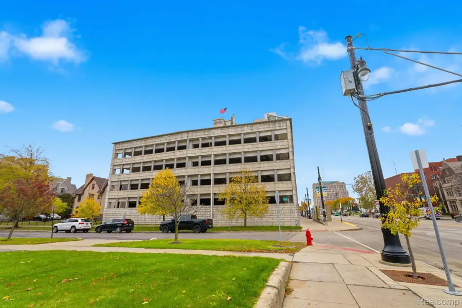 15 E Kirby Street #204, Detroit, MI 48202 - #2