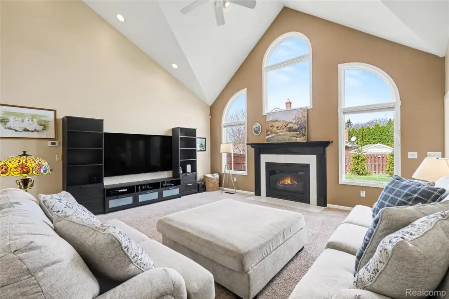 5143 Territorial Road, Grand Blanc, MI 48439 - #3