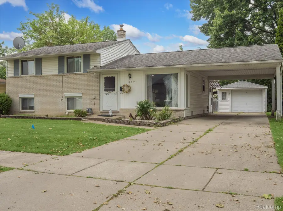 2071 Koper Drive, Sterling Heights, MI 48310 - #2