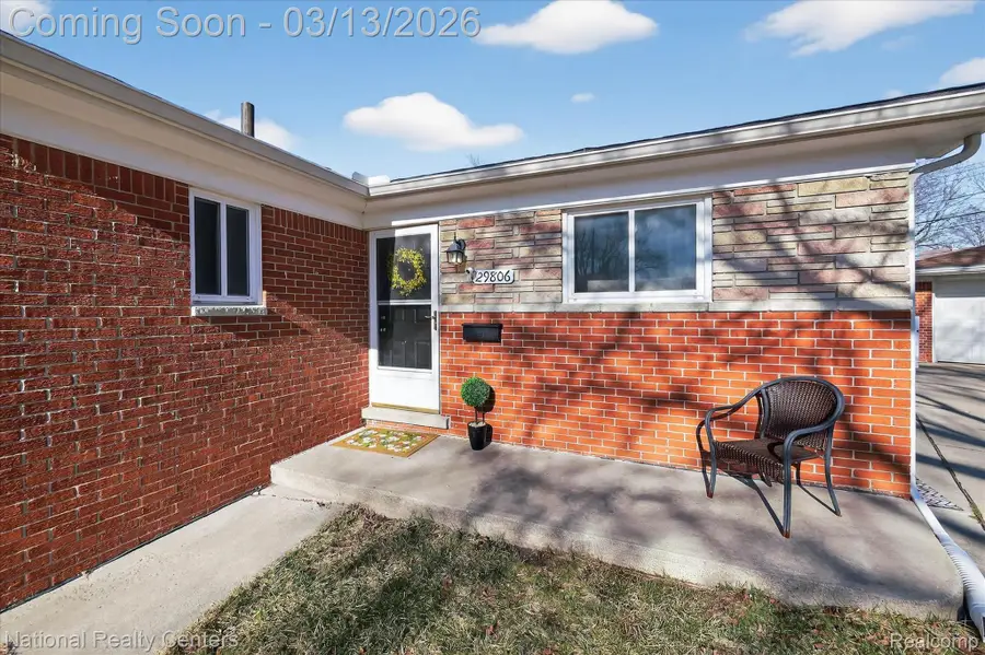 29806 Malvern Street, Westland, MI 48185 - #2